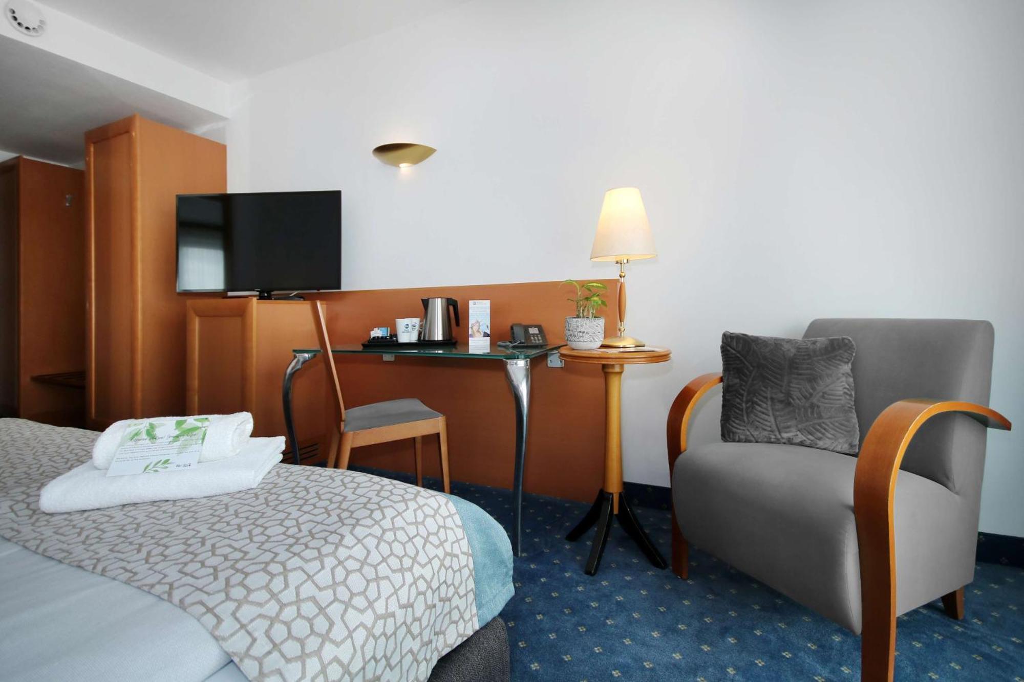 Best Western Hotel Halle-Merseburg Exteriör bild
